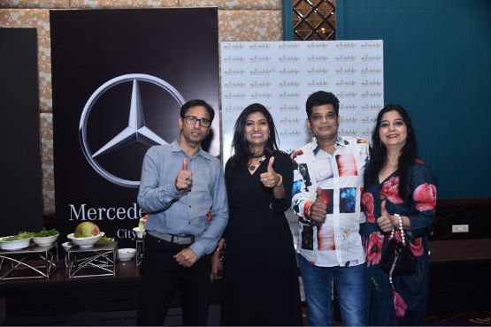 Shilpi Goel with attendees at the healthy recipe workshop hosted by Mercedes at Mayfair, Raipur