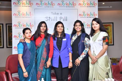 Entire team of Nutrishilp during book launch event of 'Take a Shill Pill'